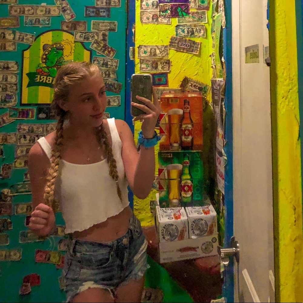 Meet your Posher, Maddie